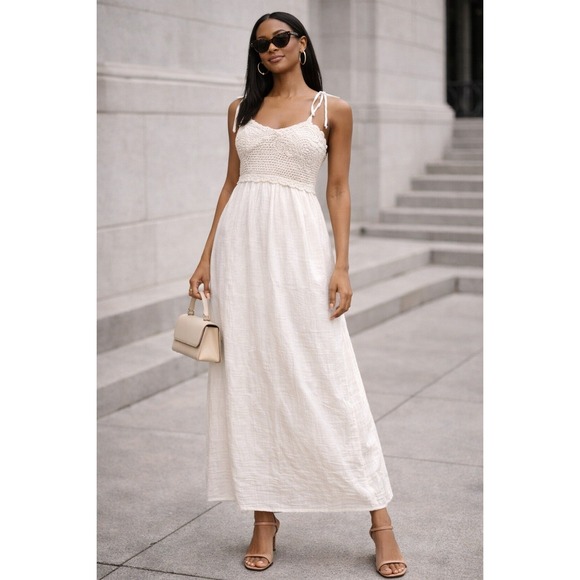 Universal Thread Dresses & Skirts - Universal Thread Dress Womens XS White Crochet Bodice Maxi Sundress Boho‎ Lined